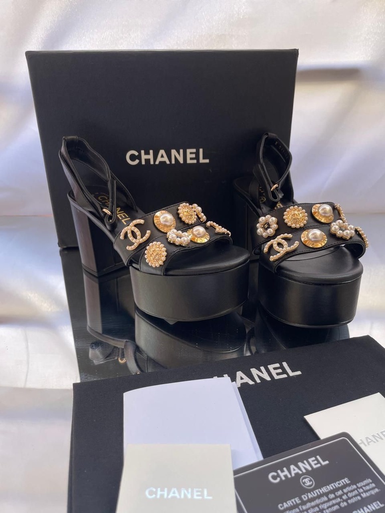 Chanel Tacon Figuras