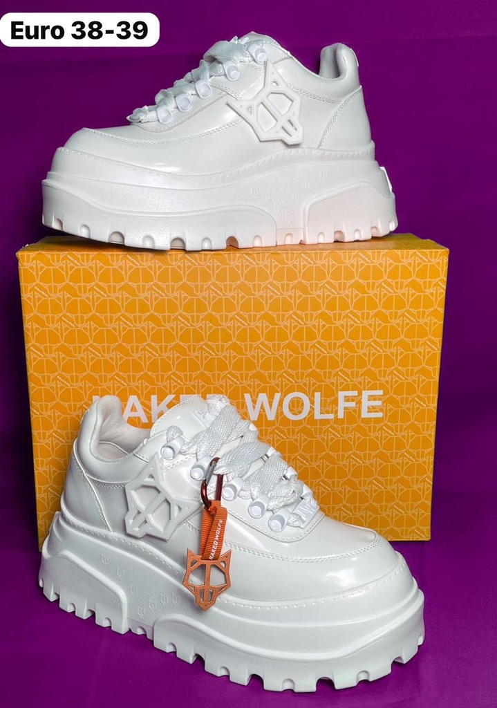 Naked Wolfe plataforma GA398