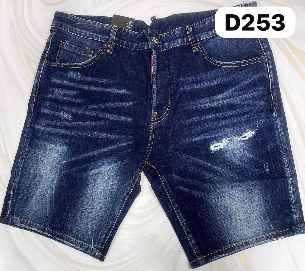 Short Dsq D253