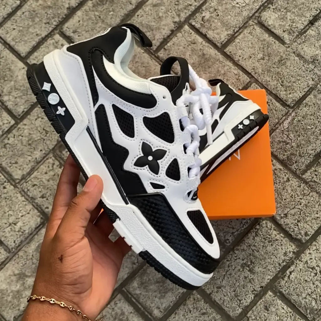 Louis Vuitton Skate AAA Blanco Negro