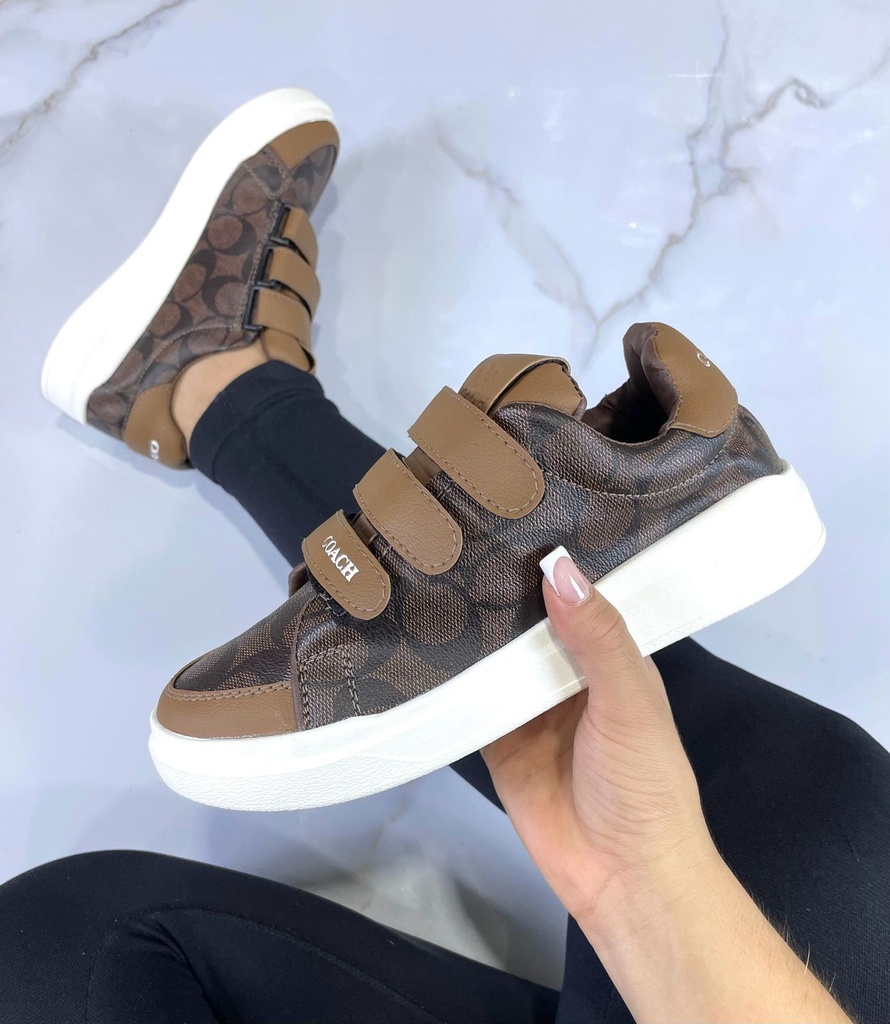 Coach Cuero Adhesivo 2 Cafe