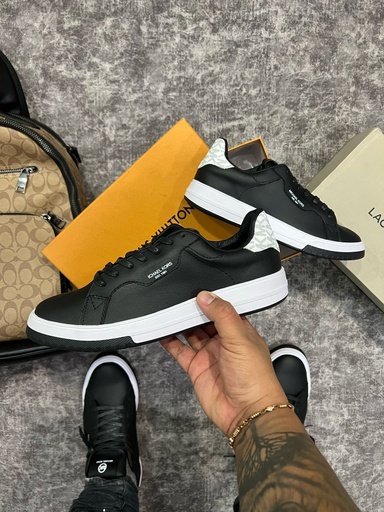 Michael Negro Blanco