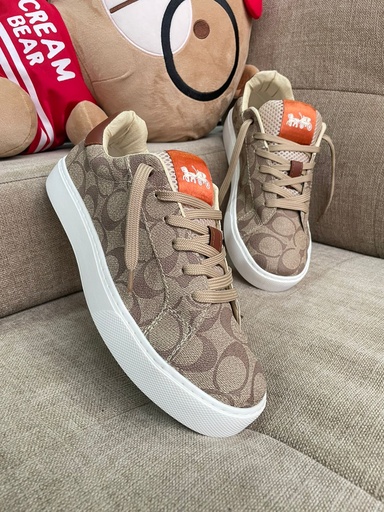 Coach Cuero Cafe CH48