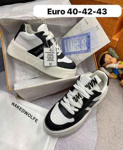 [Naked Wolfe Blanca-Negra] Naked Wolfe Blanca-Negra